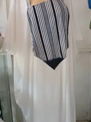 🌟 Boubou Élégant et Traditionnel 🌟 Blanc