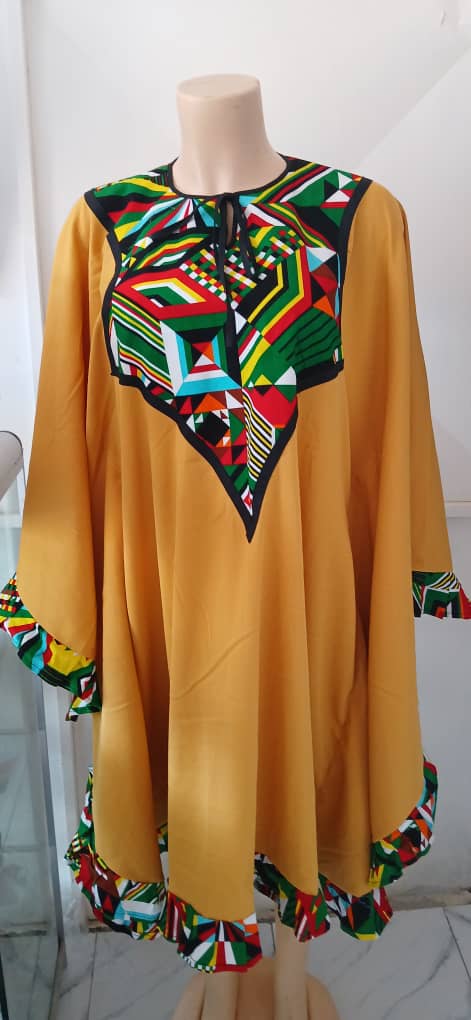 ✨ Boubou Makéba Court Chic et Authentique ✨ Jaune